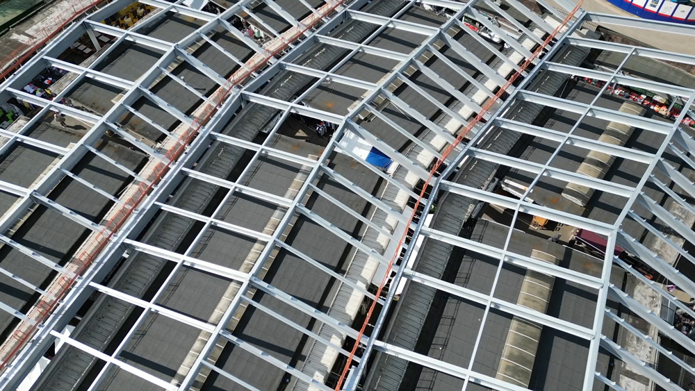 Steel structure covering a large open market