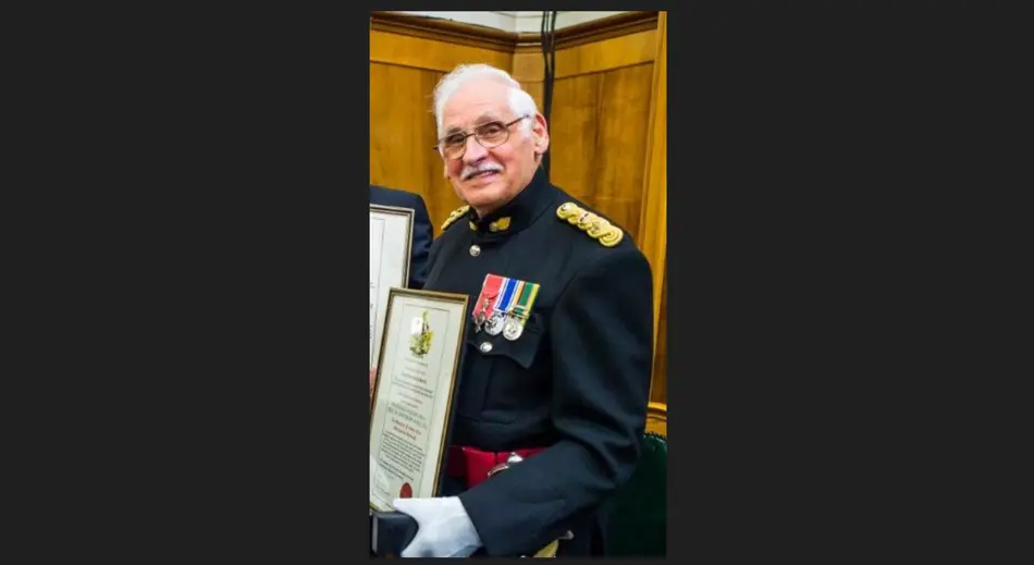 Tribute to beloved armed forces campaigner ‘Colonel Eric’ - Bury Council