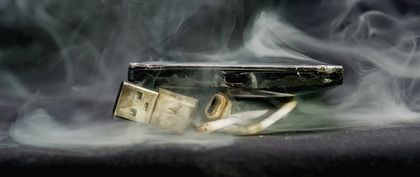 Mobile phone lithium battery explode and expired and burst with smoke