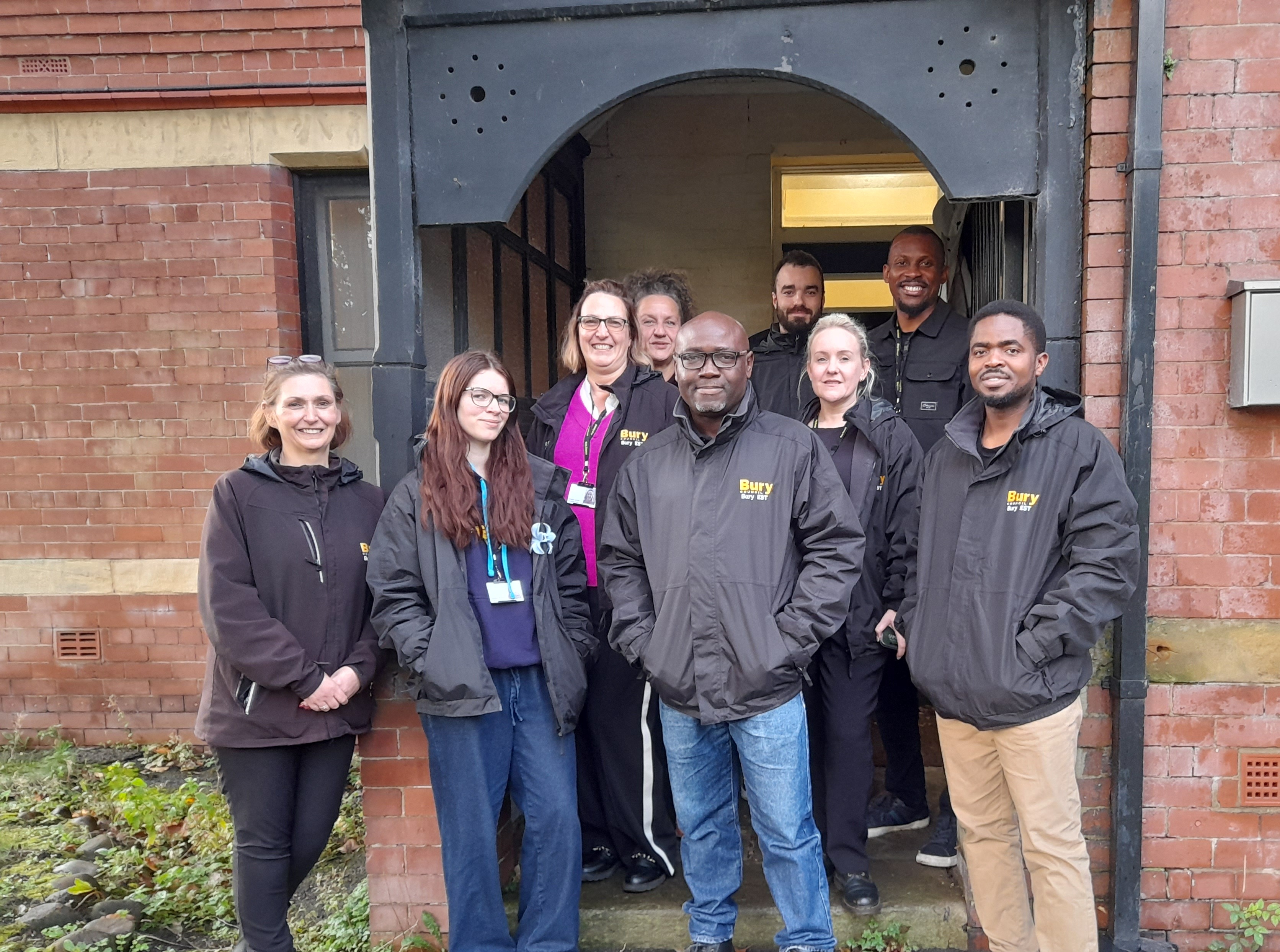 bury est staff photo